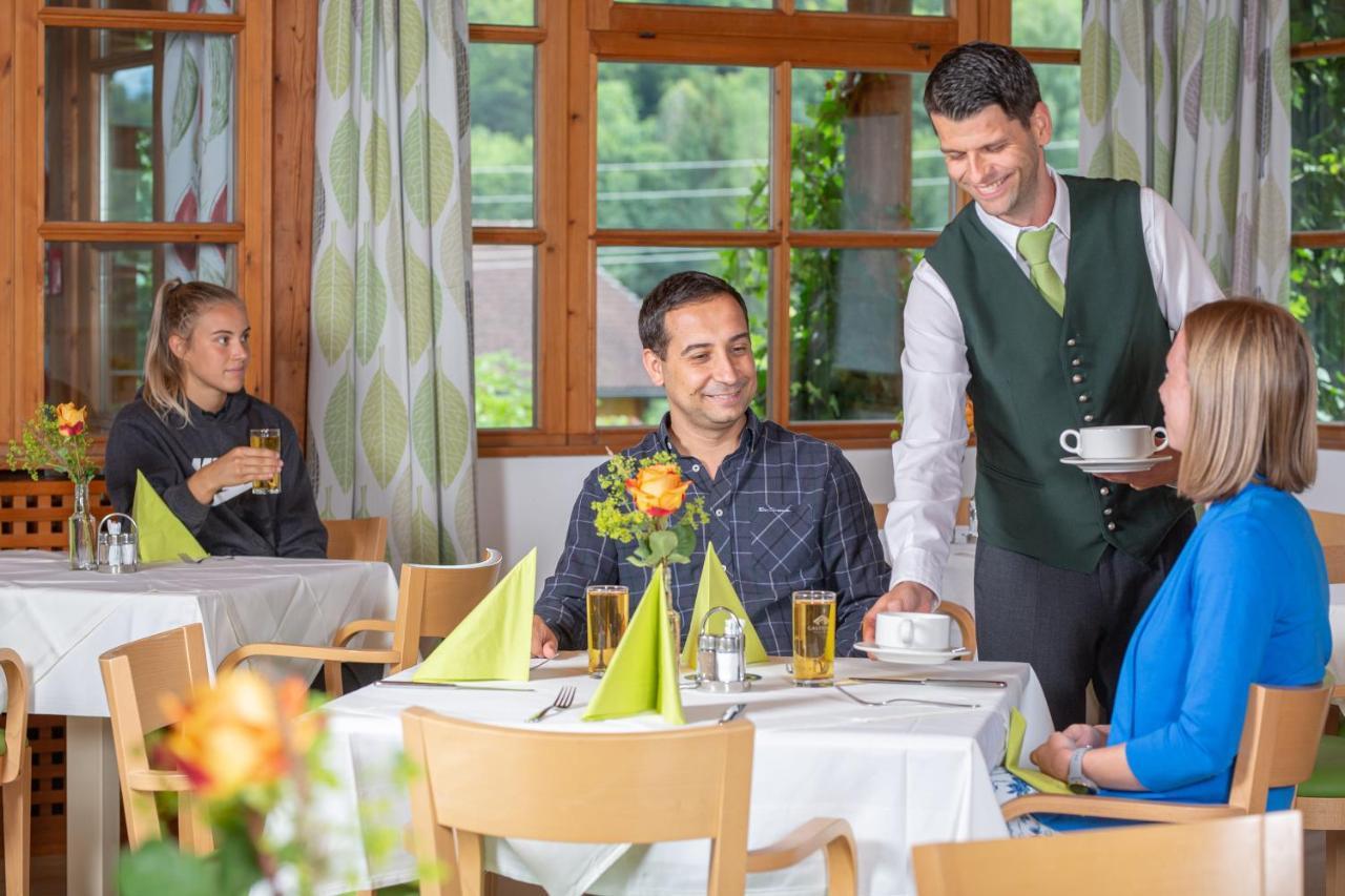 Gesundheits- & Wellness Resort St. Josef Durrnberg 外观 照片